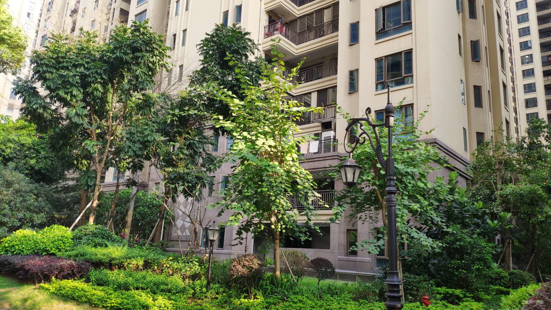 龙光尚海阳光3室2厅2卫129.41㎡南北222.59万