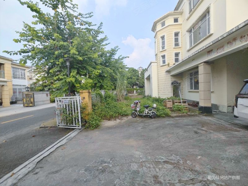 东逸湾占地2亩大独栋花园大赠送多安静