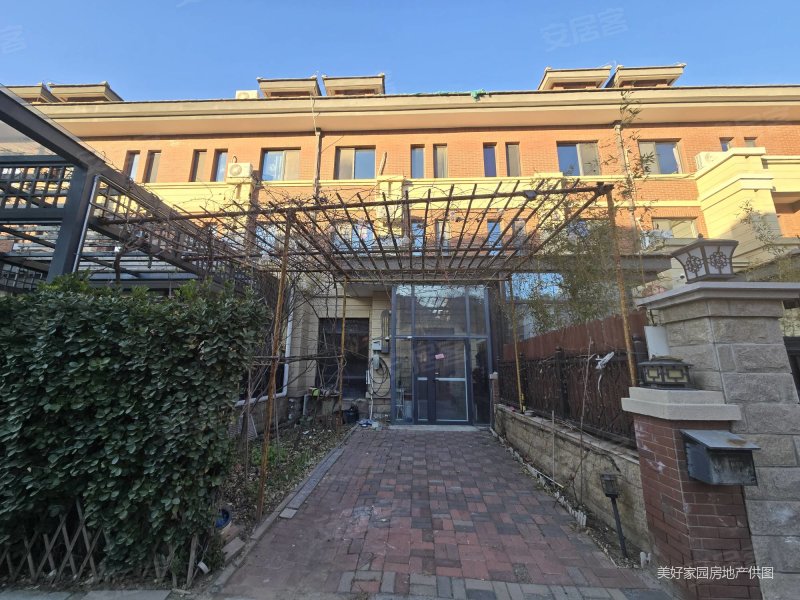 随时看房,林奇郡瀚湖湾(别墅)二手房,180万,4室2厅,3卫,185平米-天津