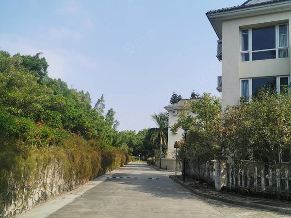 广州从化街口中心区逸泉山庄(别墅)出租,逸泉山庄双拼别墅,家私电齐