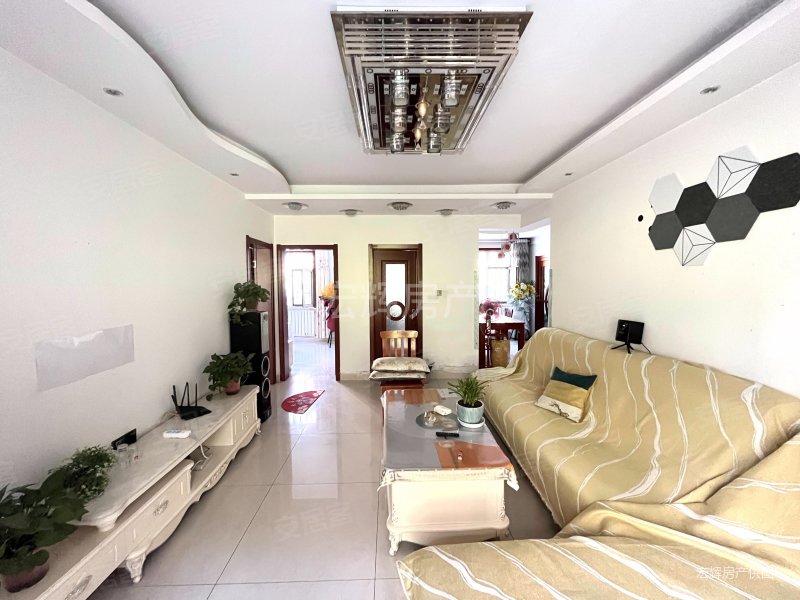 康乐花园小区精装修拎包入住通透两房