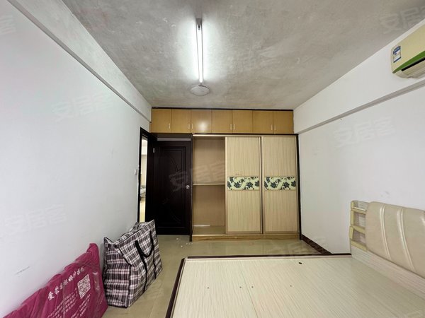 【多图】金禧大厦,陈家祠租房,陈家祠地铁对面 院长电梯大四房 三阳台