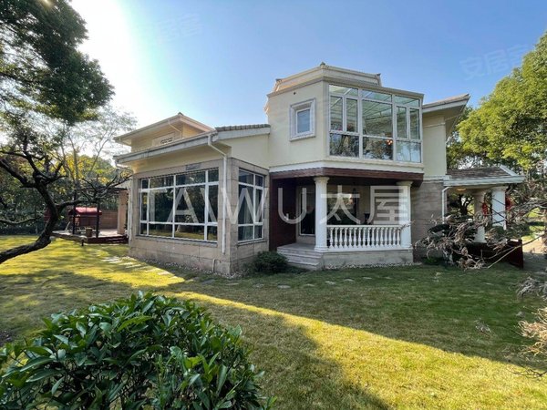 上海松江九亭九洲大唐花园豪装独栋别墅 临河 装修380万 要求保护房子