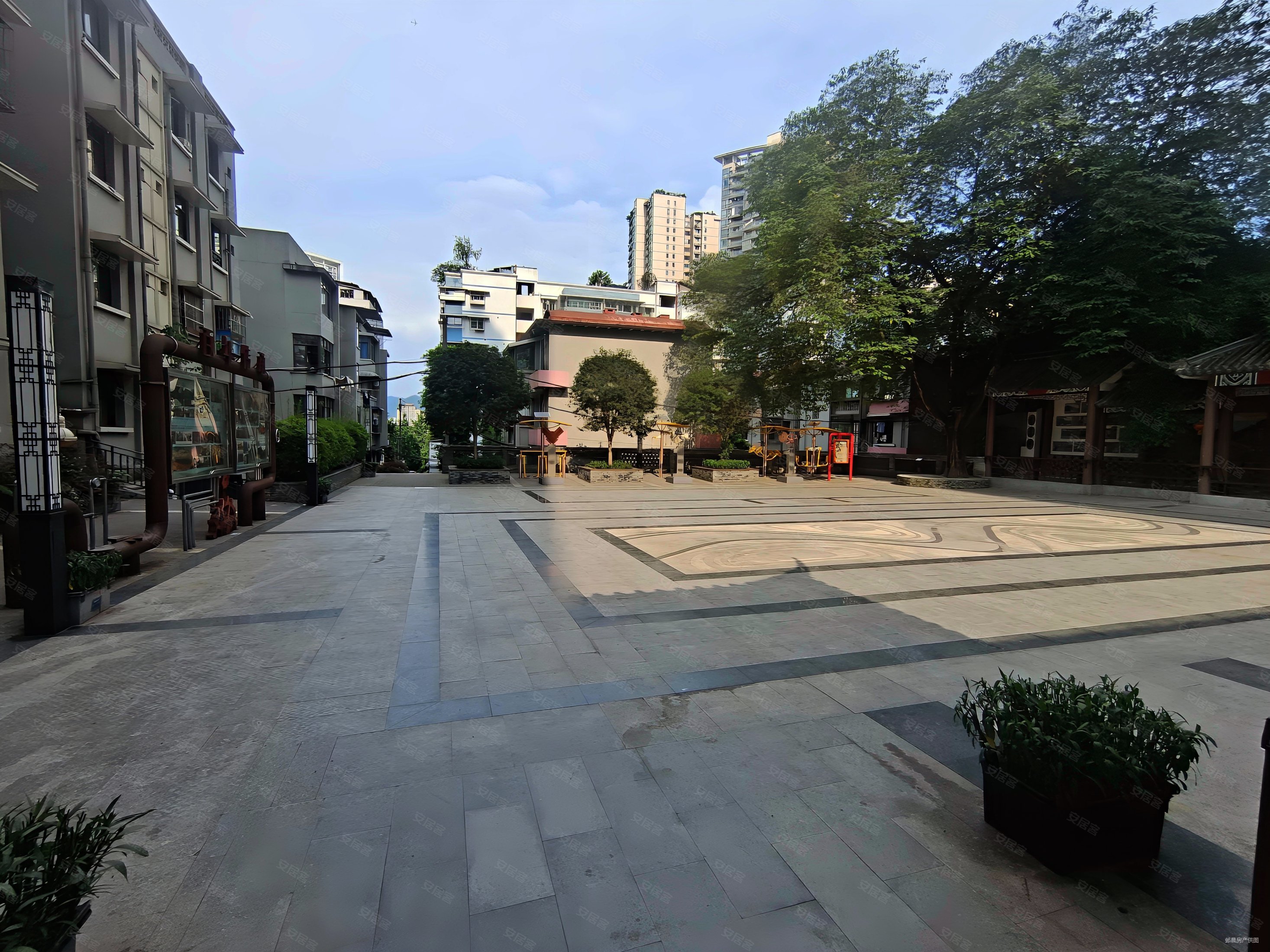 房产网>重庆二手房>南岸二手房>南坪二手房>长江村64-67,72,73号小区>