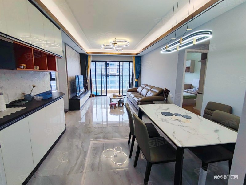 花曼丽舍精装大三房,南北通通透,装修豪华