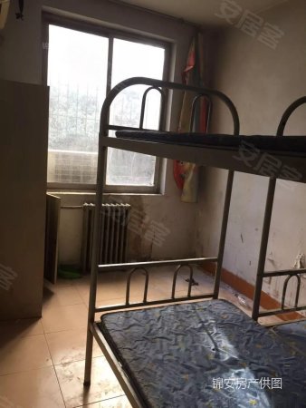 低楼层三室 绿化小区 南北通透 公摊小 产权清晰