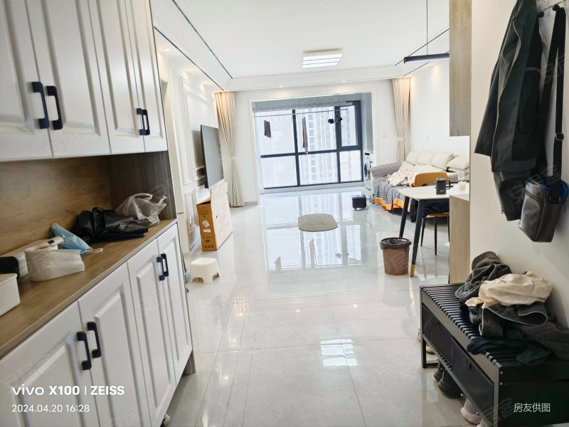 保利心语晴苑 双卫格局 近地铁 南北通透 次新房 中间楼层