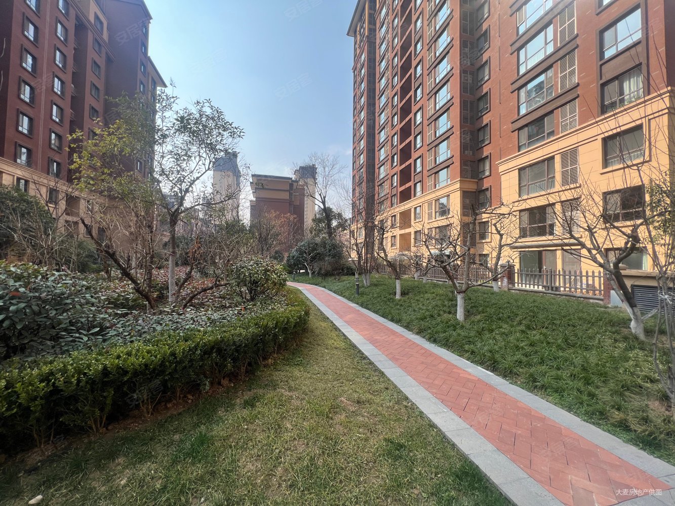 曲江四小对面三迪枫丹大三室满三满二大横厅业主自己住