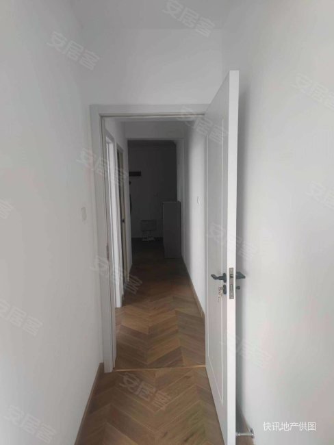 宝林枫景苑南向采光好交通便利近地铁有电梯满二