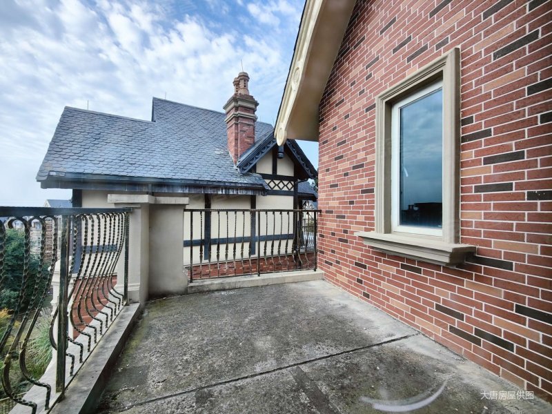 牧山丽景三期独栋带大花园满五产权清晰有电梯急卖