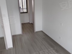 常州金坛东城融创滨湖御园 阳光充足 南北通透 电梯房出租房源真实图片