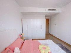 雅安雨城正黄金域片区时代天街附近,和平小区D区,押金减半,可月付出租房源真实图片
