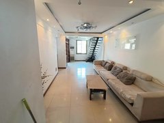蚌埠蚌山太平街第一人民医院旁 4室两厅 家具 家电齐全 拎包入住 5台空调出租房源真实图片