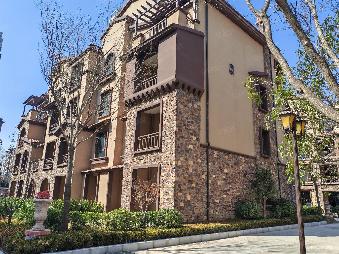 >西安二手房>未央二手房>经济技术开发区二手房>天诚蔷薇公馆(别墅)>