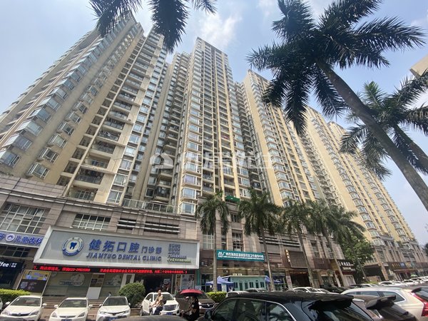 广州海珠广州塔泓景花园(b区)新装修3房 厅出阳台出租房源真实图片