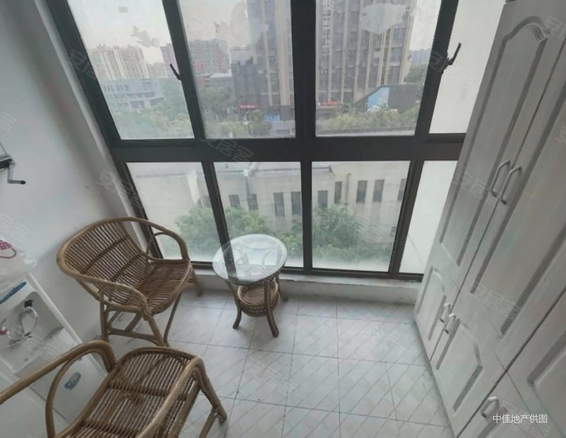 上师700米 泰翔佳苑 1房2厅 可改小2房 有钥匙,泰翔嘉苑二手房,255万