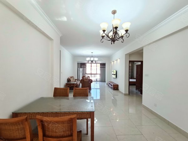 三亚天涯凤凰岛凤凰水城红树湾电梯洋房  南北通套  大客厅大阳台  3