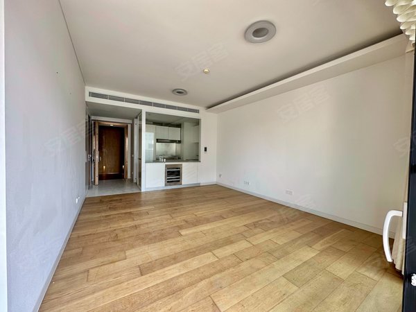 深圳福田莲花村深业上城新出一房一厅,空房低价租,看小镇景观出租房源