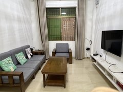 汕尾汕尾城区香洲莲塘附近,2房2厅,租金1400元,拎包入住,步梯2楼出租房源真实图片