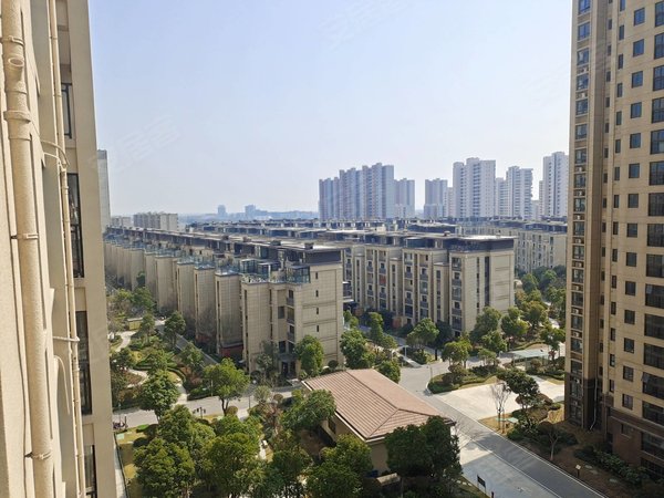 苏州吴江汾湖碧桂园湖悦天境花园湖悦大三房 带车位 家具家电齐全