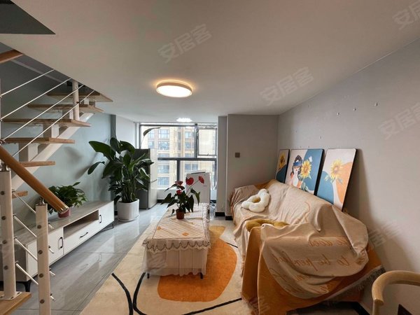 近同德广场白云路万彩城一室loft公寓拎包入住,五华租房-昆明58安居客