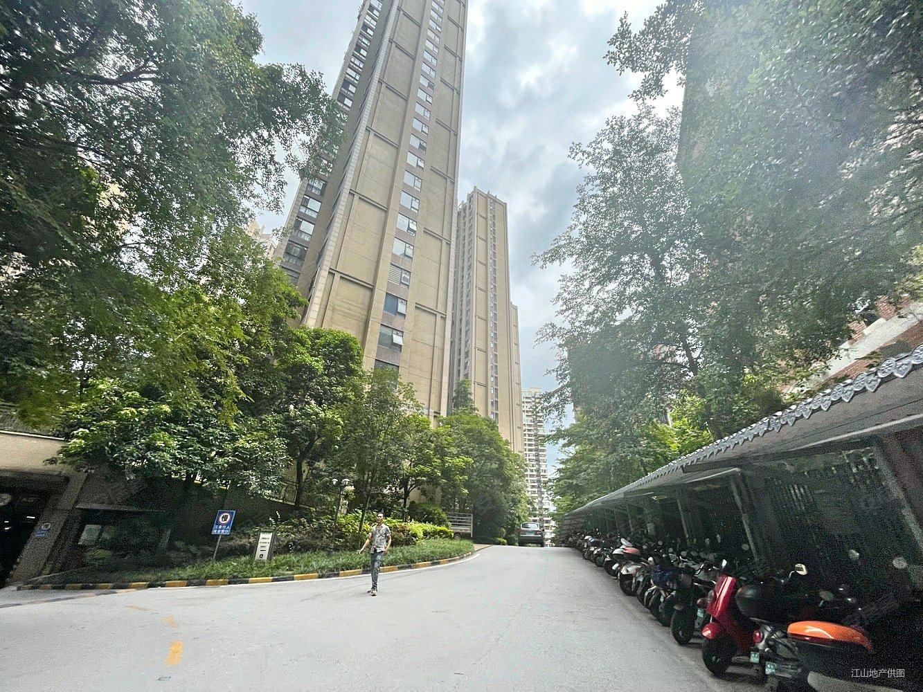 高端品质小区美泉1612精美三房出售看房方便价格可谈