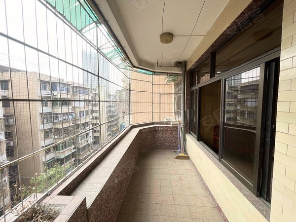 广州黄埔大沙地怡园小区(黄埔)黄埔区 地铁口 怡园小区 电梯 两房