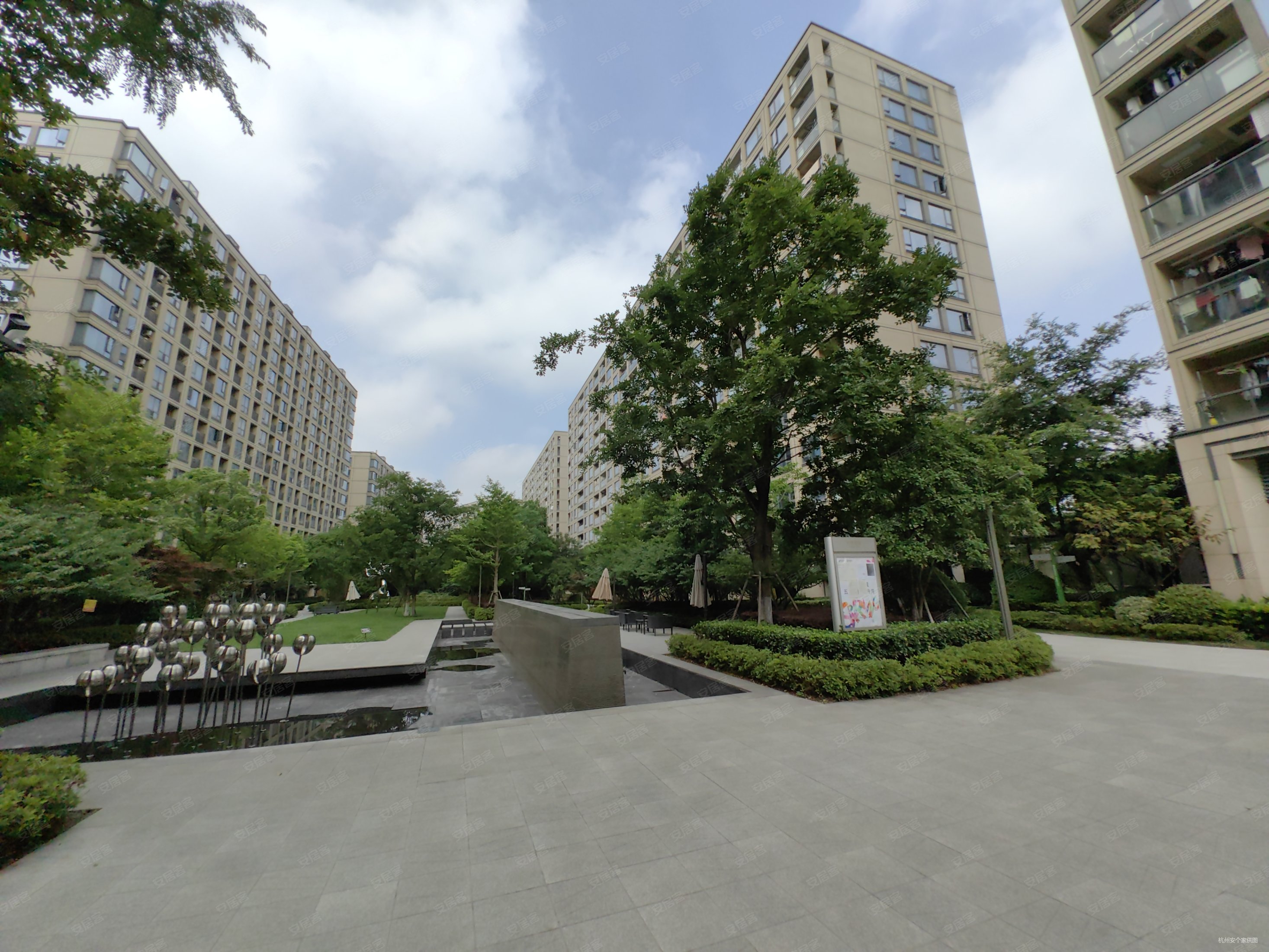 地铁绿城杨柳郡