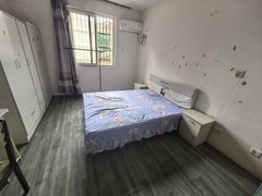 无锡新吴硕放南星苑三区大门口二楼大单间出租，交通便利，购物方便，厂车云集出租房源真实图片