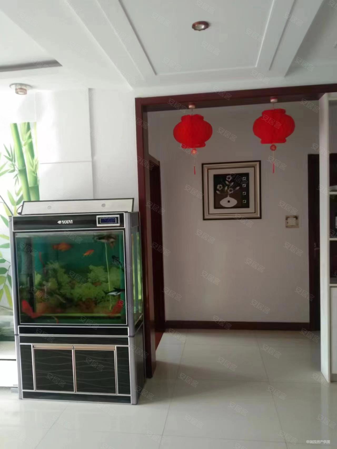 金洲花园3室2厅1卫121.5㎡南北113万