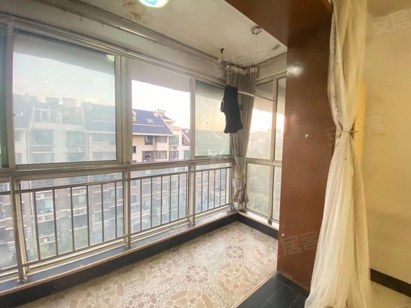 济南历城祝甸上海花园上海花园 主卧阳台 交通便利 环境优美 环联夜市