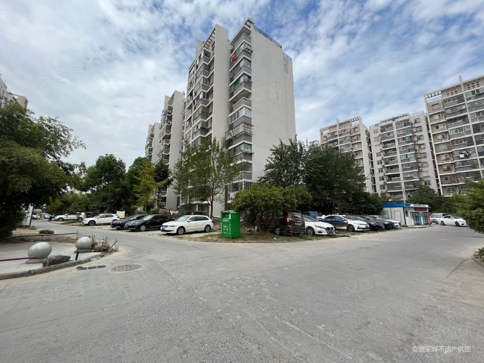 瑶海万达旁 地铁口 满二 开放式庭院 精装修 领包入住,东升花园二手房