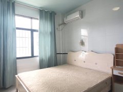 临桂区虎山路1室1厅 半年起租 有空调 带电梯 干净整洁
