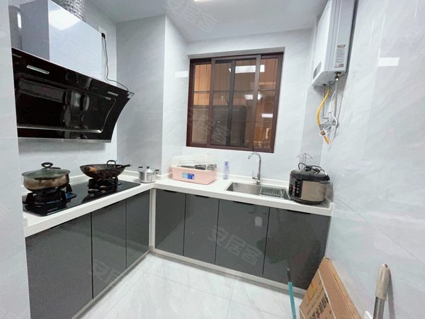 【多图】万象尊府,沙井大道租房,富士康附近三房,电梯小区,民用水电