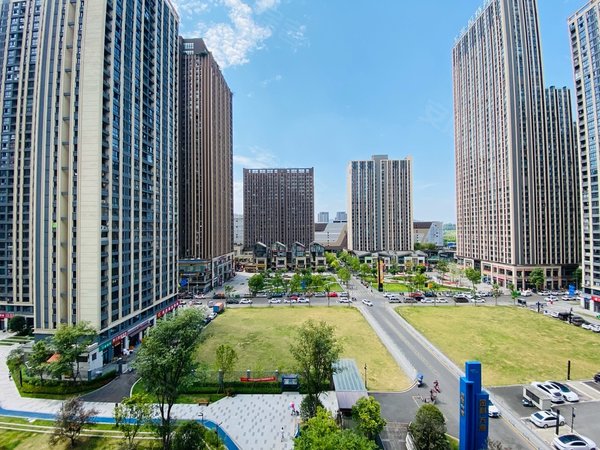 重庆沙坪坝西永龙湖拉特芳斯(二街区商住楼)微电园天街旁loft水电气