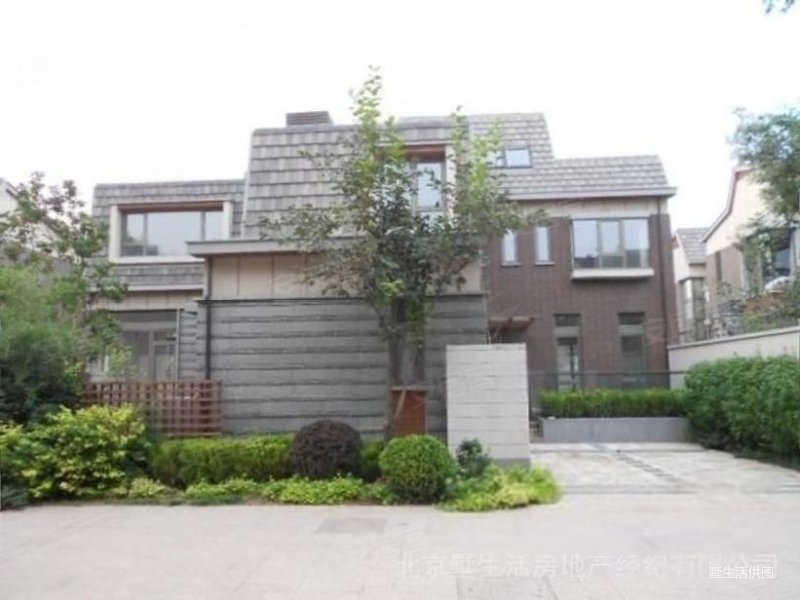 北京房产网>北京二手房>顺义二手房>中央别墅区二手房>龙湾别墅>800