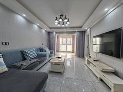 仙桃龙华山龙华山城区急租！城东银湖城精装修182平三房两厅一卫家电齐全 拎包入住出租房源真实图片