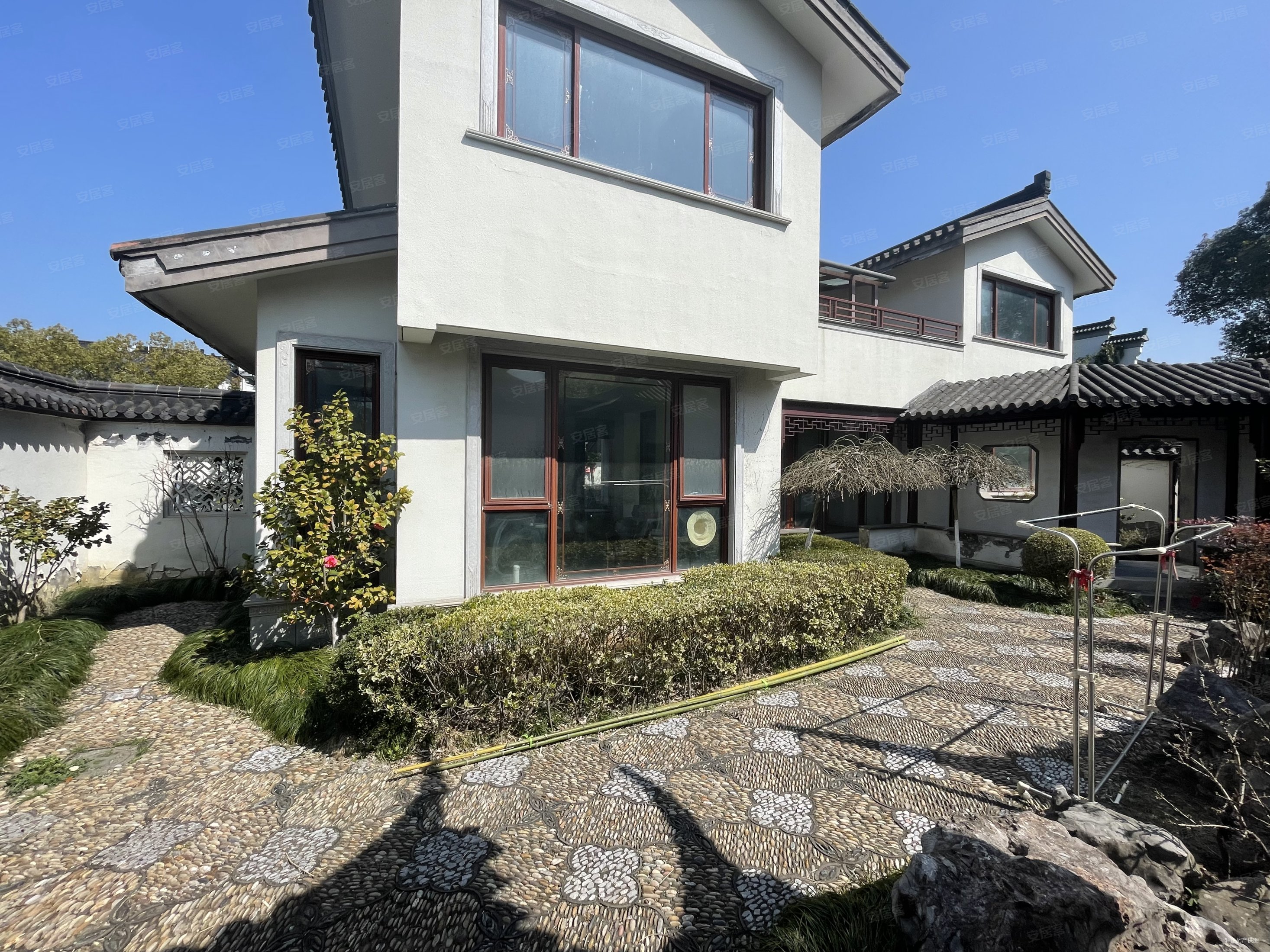 新出天伦随园大独栋大户型两面临水花园500平随时看房