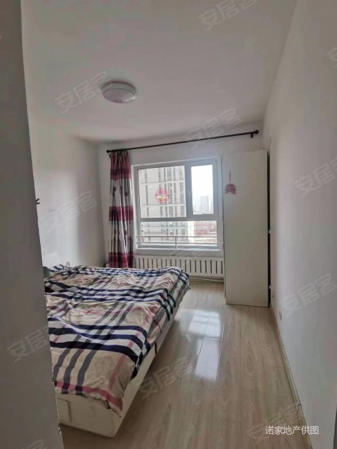 胜鼎桃源 购物方便 中间好楼层 房龄新 医疗配套成熟