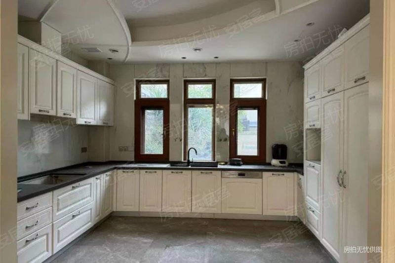 再绛200万,三盛波尔顿独栋别墅,豪华装修,三盛国际公园波尔多庄园