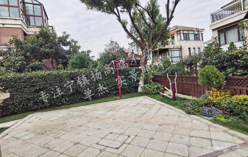 依云溪谷(别墅)4室2厅3卫231.39㎡南北798万