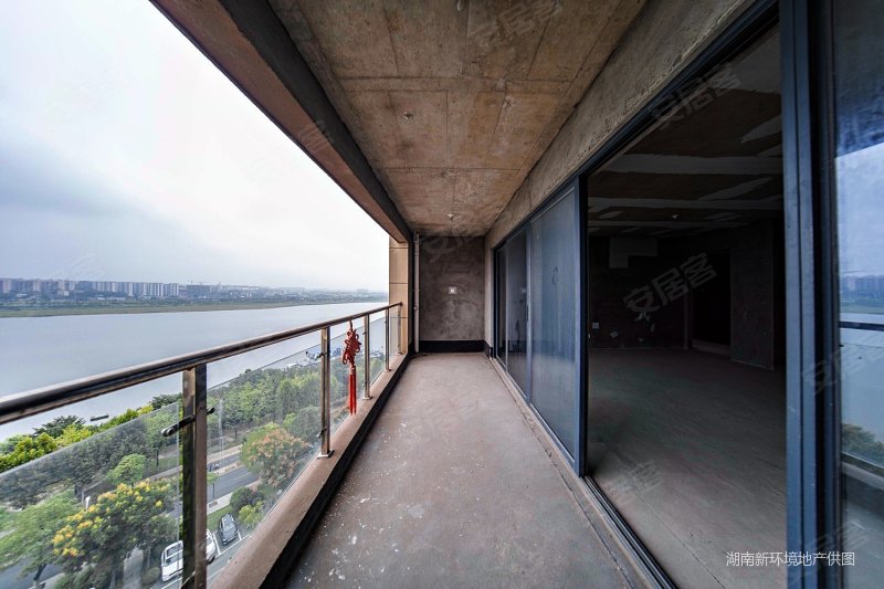 428w湘熙水郡毛胚大五房一线江景改善住房带子母车位一个