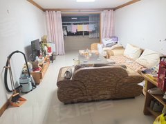 乳山市区商业街腾达二区3楼98平，地暖家电家具齐全有空调，年租1200月出租房源真实图片