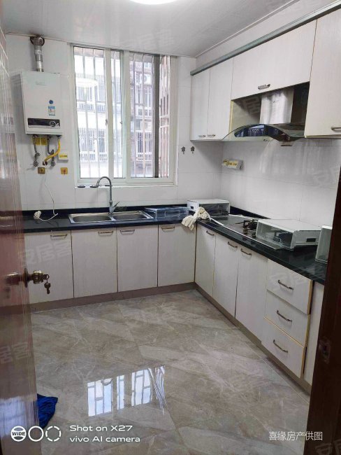 好房精装临溪花园2楼三室