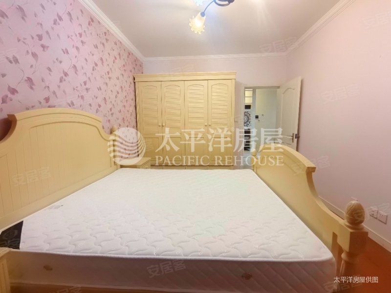 春申景城二期2室2厅南精装