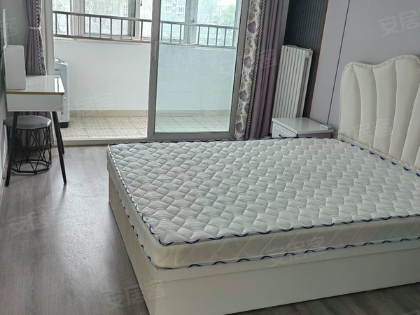 济南天桥北坦君逸悦城君逸悦城 2室2厅 5楼 2800元 精装双气 空调2