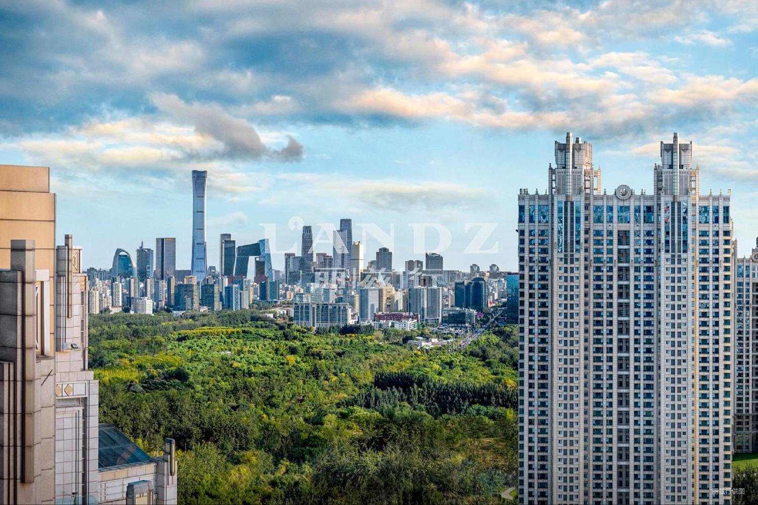 随时看秒回无佣金,丽兹 全新房,高层4居,低于楼下 ,合生霄云路8号二手