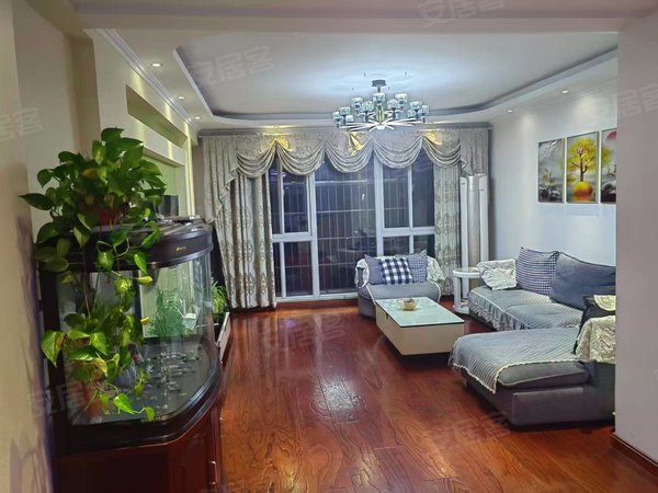 徐州贾汪新夏路口御龙山水(东区)御龙山水 精装修 家具家电齐全，拎包入住。出租房源真实图片