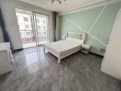上海浦东唐镇实拍朝南主卧带大阳台 独立厨卫 押一付一 精装修随时入住出租房源真实图片