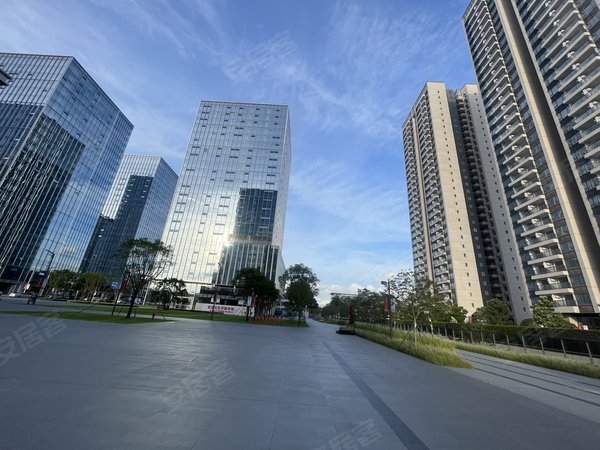 东莞东城东泰兴华智慧城菁英公寓拒绝虚假 实价 真实全新高档网红公寓